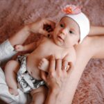 РАЗВОЈ НА СЕТИЛАТА КАЈ НОВОРОДЕНЧЕТО: Како бебињата гледаат, слушаат, мирисаат и чувствуваат од првиот ден