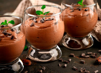 РЕЦЕПТ НА ДЕНОТ: Чоколаден мус од 2 состојки