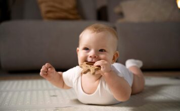 Никнување заби или воспаление на уво? Еве како да ги разликувате