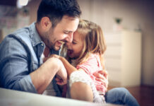 Зошто улогата на таткото е подеднакво важна – или дури поважна – од мајчината?