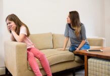 ШТО ГИ НЕРВИРА ДЕЦАТА: Ситници што родителите често не ги забележуваат, а ним им пречат