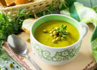 РЕЦЕПТ НА ДЕНОТ: Протеинска супа од грашок