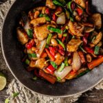 РЕЦЕПТ НА ДЕНОТ: Вок со ориз, пилешко и зеленчук