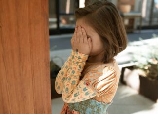 Тивки знаци на анксиозност кај децата што родителите лесно ги пропуштаат