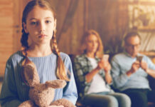 „Никој нема да те сака како јас“: Зборови што оставаат трага врз детето