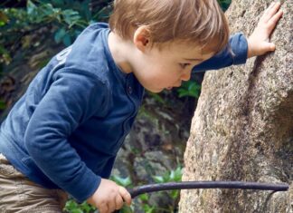 Зошто детската љубопитност е благослов — и покрај тоа што нè излудува со „пази“ и 46 прашања дневно