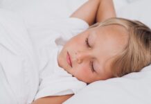 Зошто е поважно кога детето оди на спиење отколку колку спие