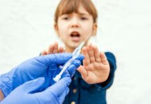 НЕСВЕСТИЦА, ПОТЕЊЕ, ЗАБРЗАН СРЦЕВ РИТАМ ИЛИ СРЦЕВИ ПАЛПИТАЦИИ: Како да им помогнете на децата да го надминат стравот од игли