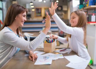 11 тајни на родителите кои одгледуваат добри и емпатични деца