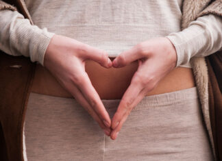 РАНИ ЗНАЦИ: Како да препознаете дали сте бремени пред да изостане менструацијата