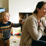 5 знаци дека како дете сте биле емоционално занемарени