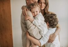 КАКО ДА СЕ ПОВРЗЕТЕ СО ДЕТЕТО: Едноставни навики за секојдневна близина