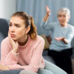 3 начини на кои родителите ненамерно го прават животот на своите деца (и својот) постресен