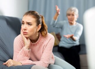 3 начини на кои родителите ненамерно го прават животот на своите деца (и својот) постресен