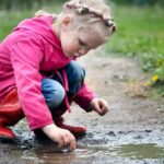 Зошто е добро детето понекогаш да се извалка?