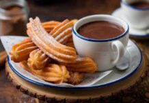 РЕЦЕПТ НА ДЕНОТ: Домашни чуроси