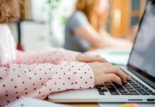 Учениците учат подобро кога пишуваат со рака отколку кога пишуваат на тастатура