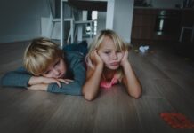 „Мамо, ми е здодевно!“ – 5 реченици што ја поттикнуваат самостојната игра кај децата