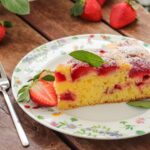 РЕЦЕПТ НА ДЕНОТ: Старински колач кој мириса на пролет