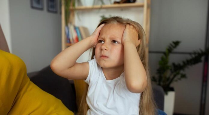 Зошто на децата им се врти во глава кога нагло ќе станат?