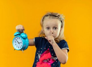 Пролетно поместување на часовникот: Колку време им е потребно на луѓето да се навикнат на летното сметање на времето?