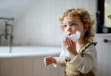 Едноставен трик од педијатар помага децата побрзо да ја пребродат настинката
