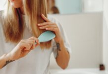 Зошто косата паѓа повеќе по породувањето и кога ќе престане?