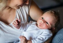 Кога немате поддршка по породувањето: Совети што ќе ѝ помогнат на секоја мајка