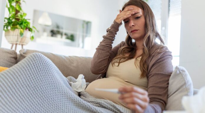 5 прашања што никогаш не треба да ги поставувате на бремена жена